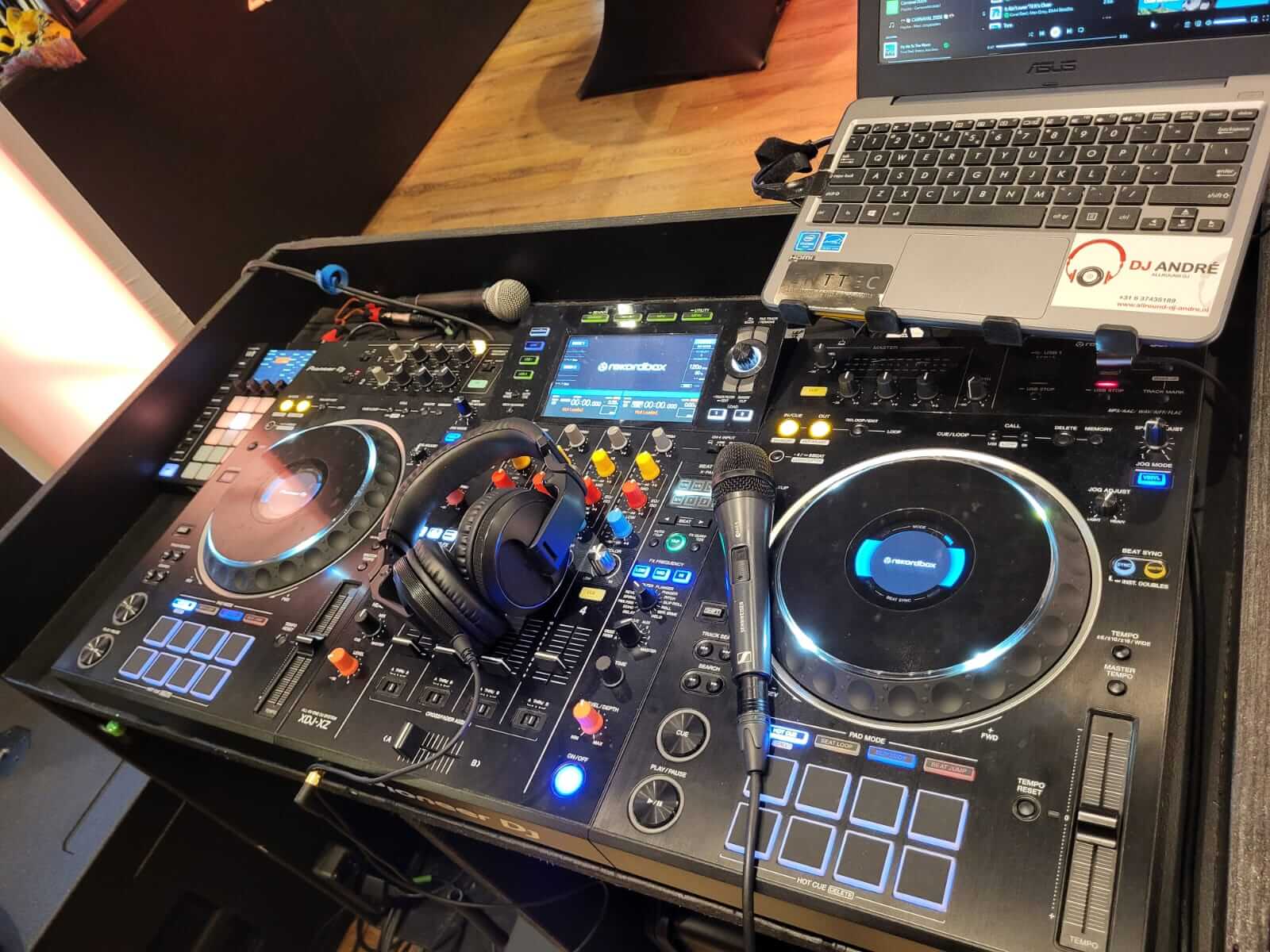 DJ Andre DJ only aansluiting op locatie-installatie